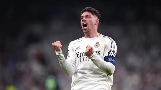 帽子戏法，官方：皇马中场巴尔韦德当选本轮欧冠最佳球员