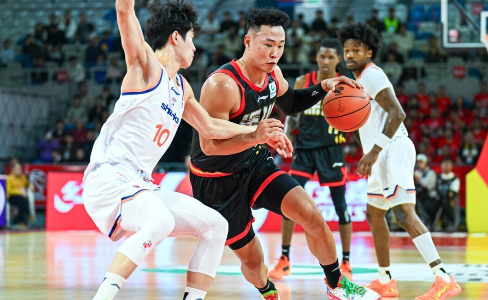 世界杯历史战绩-破案！深圳能干赢上海，而广东却输40分的原因找到，沪迷说出实情