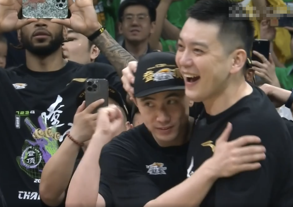 世界杯历史战绩-杨鸣下课，最大输家只有一个！这次恐怕辽篮谁来都留不住赵继伟了