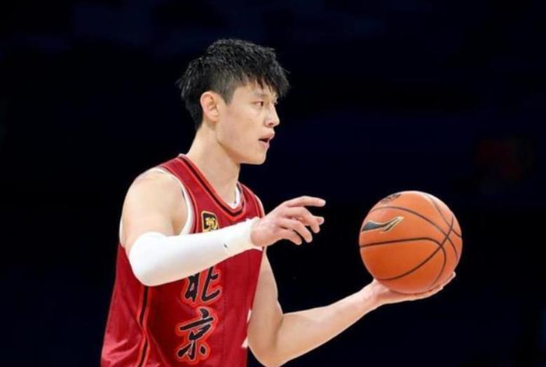 世界杯射手榜-山西队主场太荒唐！首钢队客场赢球，陈盈骏被吐口水