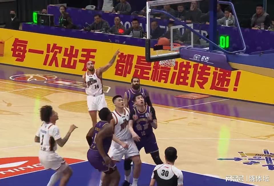 世界杯历史战绩-CBA战况：广东4连胜登上榜首，北京双雄皆获胜，山西3连败