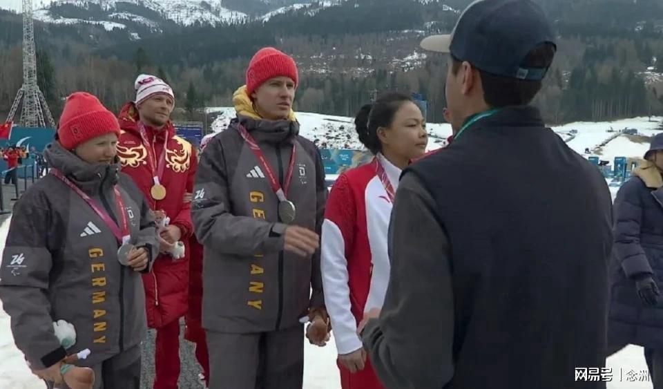 世界杯射手榜-德国选手拒与中国选手合影！原因曝光 乌克兰国旗被没收愤怒抗议